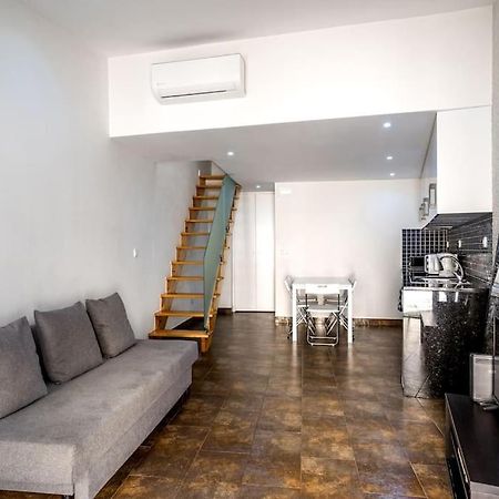 Cozy Ground Floor Studio With Ac And Loft Bedroom ลิสบอน ภายนอก รูปภาพ