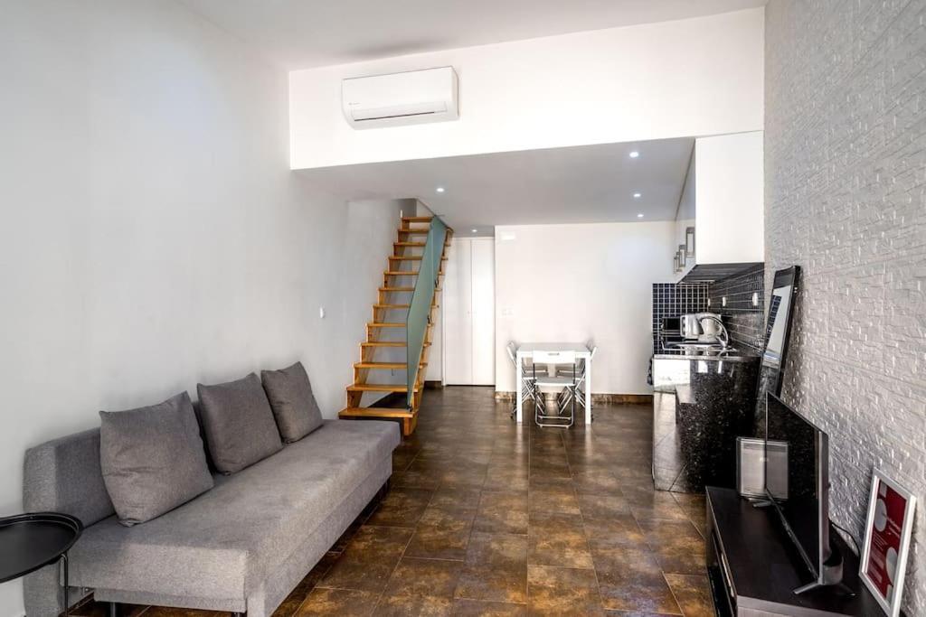 Cozy Ground Floor Studio With Ac And Loft Bedroom ลิสบอน ภายนอก รูปภาพ