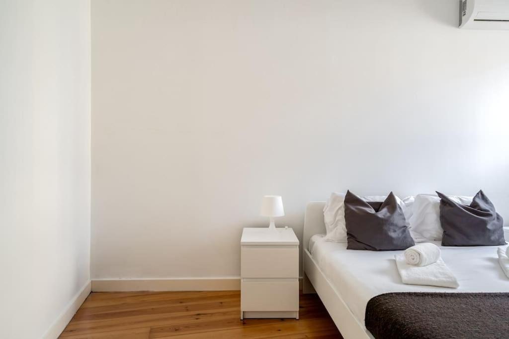 Cozy Ground Floor Studio With Ac And Loft Bedroom ลิสบอน ภายนอก รูปภาพ
